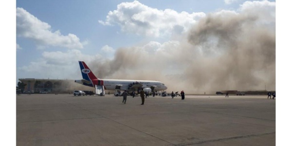 Arabie Saoudite : Un avion civil prend feu lors de l'attaque d'un aéroport... Arabie Saoudite : Un avion civil prend feu lors de l'attaque d'un aéroport...