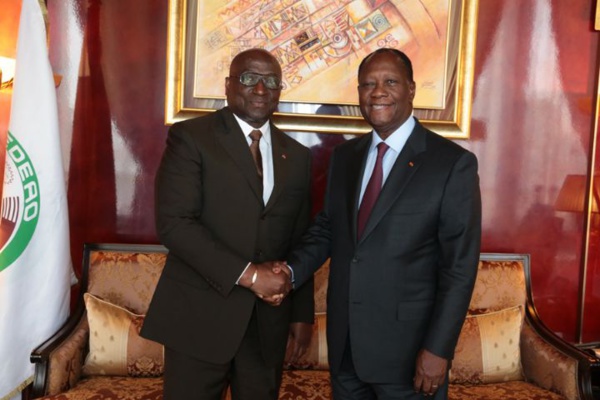 CAF: Ouattara mobilise 10 milliards de FCFA pour son candidat Jacques Anouma CAF: Ouattara mobilise 10 milliards de FCFA pour son candidat Jacques Anouma