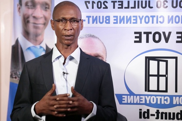 Monteil : «Je défie quiconque de montrer un texte qui interdit à un gendarme de convoquer un député » Monteil : «Je défie quiconque de montrer un texte qui interdit à un gendarme de convoquer un député »