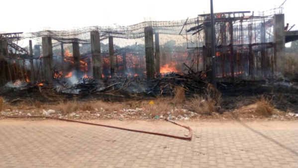 Incendie à l’Université Assane Seck : Les étudiants indexent l’État Incendie à l’Université Assane Seck : Les étudiants indexent l’État