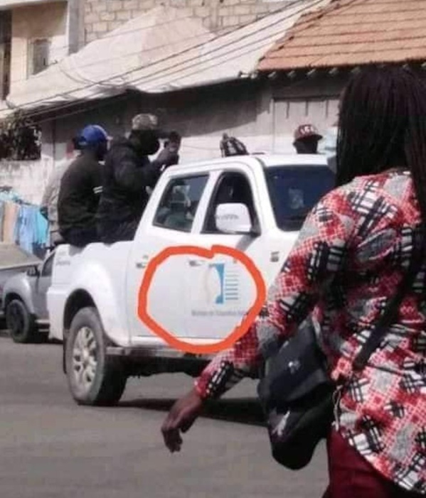 DAKAR: Des nervis du pouvoir traquent des opposants avec des véhicules du ministère de l’éducation nationale