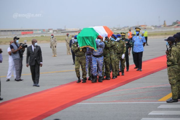 Côte d’Ivoire : Arrivée de la dépouille  du Premier ministre Hamed Bakayoko à Abidjan