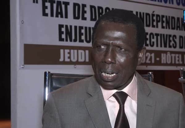 "Les deux questions que ce mercenaire journalistique qu'est Madiambal doit poser à son "ami" Macky Sall sont..."