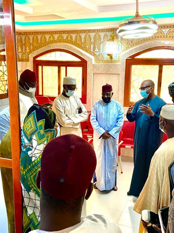 Construction de la mosquée Mermoz Pyrotechnie : Barthélémy Días contribue à hauteur de 51millions de FCFA Construction de la mosquée Mermoz Pyrotechnie : Barthélémy Días contribue à hauteur de 51millions de FCFA