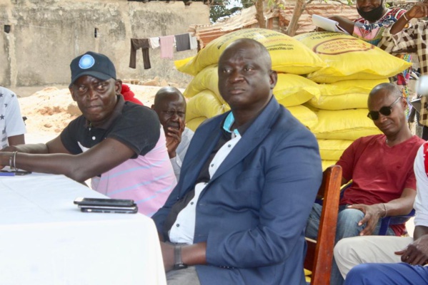 Ziguinchor : Le Président Seydou SANE appuie les handicapés et magnifie leur comportement Ziguinchor : Le Président Seydou SANE appuie les handicapés et magnifie leur comportement