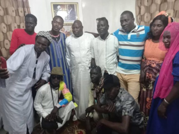 Bougazelli recrute des jeunes de PASTEF Bougazelli recrute des jeunes de PASTEF