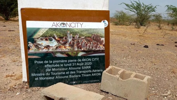 Le chantier de la ville futuriste "Akon City" est au point mort