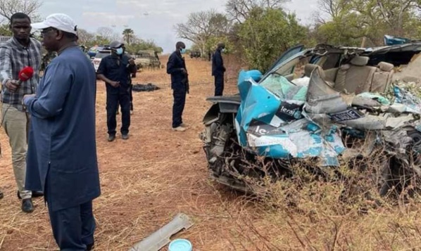 Décès par accident de 3 agents de "Leral.Net" : Macky SALL sur les lieux du drame