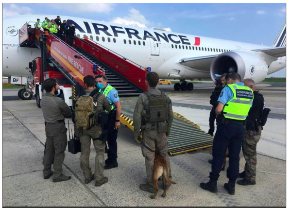 France :Un explosif dans l'avion venu du Tchad ? France :Un explosif dans l'avion venu du Tchad ?