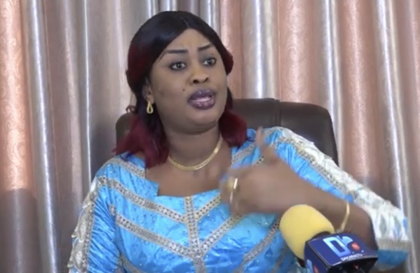 Jets de pierres sur le cortège présidentiel à Koungheul : La Députée Fanta Sall tire sur...