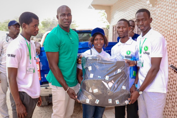 Saint Louis : Doudou Ka appuie les étudiants du CERCOZ Saint Louis : Doudou Ka appuie les étudiants du CERCOZ
