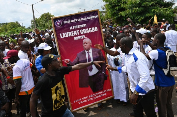 Côte d’Ivoire : incidents entre les forces de sécurité et les partisans de Laurent Gbagbo avant son arrivée à Abidjan