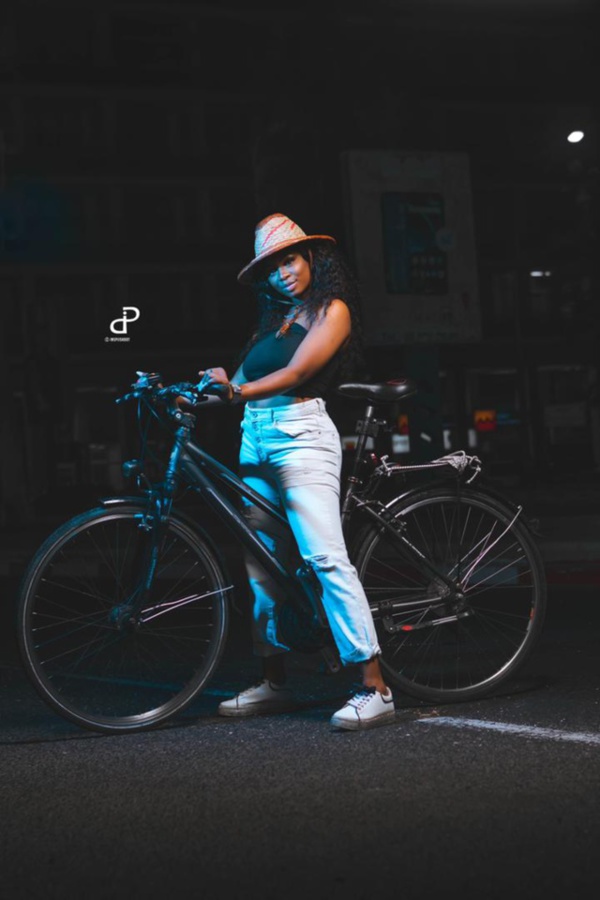 Ce que prépare la chanteuse Dieyna, l'ex de Diop ISEG Ce que prépare la chanteuse Dieyna, l'ex de Diop ISEG