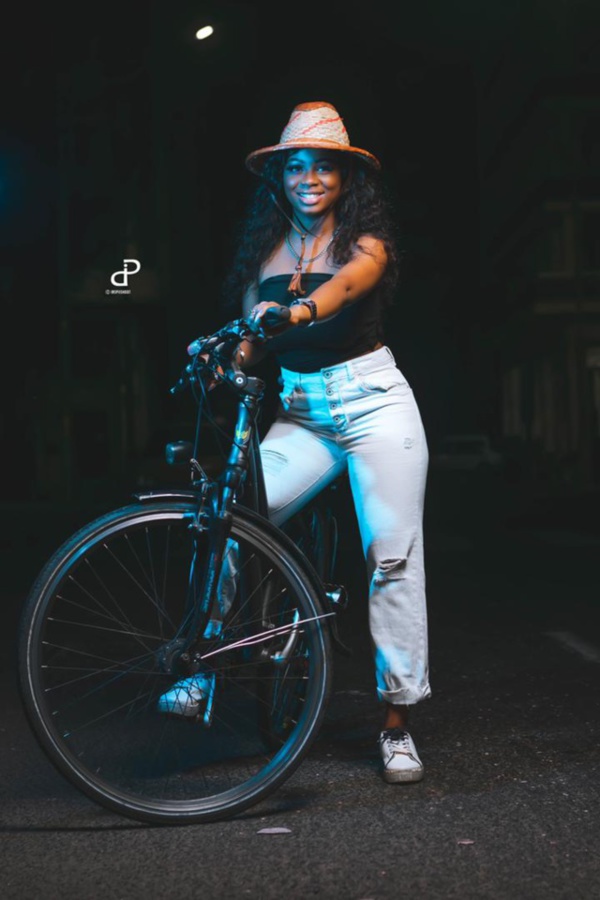 Ce que prépare la chanteuse Dieyna, l'ex de Diop ISEG Ce que prépare la chanteuse Dieyna, l'ex de Diop ISEG