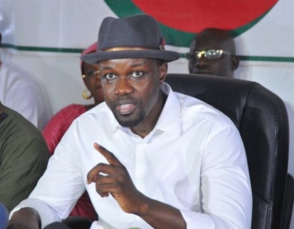 Ousmane Sonko sur son altercation avec Mberry Sylla : "Je l'ai tabassé et même déshabillé" Ousmane Sonko sur son altercation avec Mberry Sylla : "Je l'ai tabassé et même déshabillé"