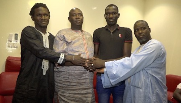 Kaolack : Ablaye Khouma "décapite" Serigne Mboup CCBM, PDS... et obtient le soutien des Khalifs généraux Kaolack : Ablaye Khouma "décapite" Serigne Mboup CCBM, PDS... et obtient le soutien des Khalifs généraux