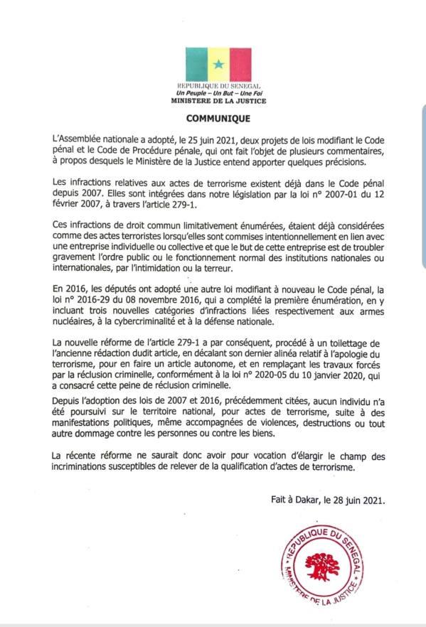 Loi sur le terrorisme: Macky Sall recule (Communiqué)