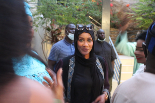 Pape Diouf nouvel ambassadeur de "1XBET" au Sénégal et en Gambie : "Je veille beaucoup sur mon image" Pape Diouf nouvel ambassadeur de "1XBET" au Sénégal et en Gambie : "Je veille beaucoup sur mon image"