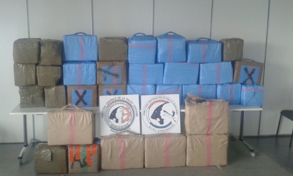 Bissau : Une demi-tonne de drogue en provenance du Sénégal saisie Bissau : Une demi-tonne de drogue en provenance du Sénégal saisie