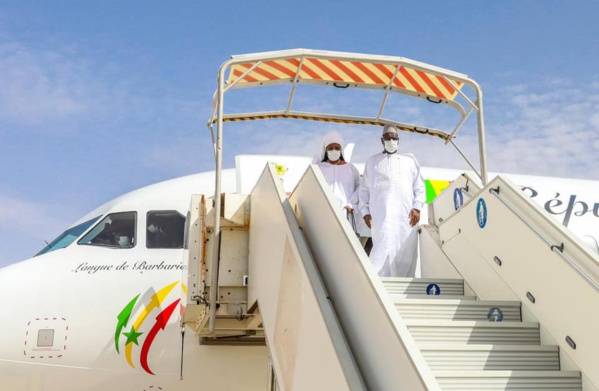 PHOTOS : Macky Sall effectue son premier voyage avec le nouvel avion présidentiel en Mauritanie PHOTOS : Macky Sall effectue son premier voyage avec le nouvel avion présidentiel en Mauritanie