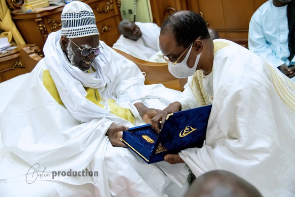 Guéri de la Covid, Me Madické Niang remercie Serigne Touba Guéri de la Covid, Me Madické Niang remercie Serigne Touba