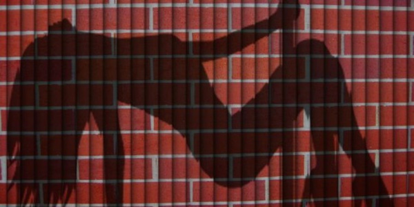 Lesbianisme: La fille de la ménagère “violait” une gamine de 6 ans Lesbianisme: La fille de la ménagère “violait” une gamine de 6 ans