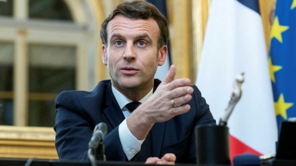 Emmanuel Macron : "l'Afghanistan ne doit pas redevenir le sanctuaire du terrorisme" Emmanuel Macron : "l'Afghanistan ne doit pas redevenir le sanctuaire du terrorisme"