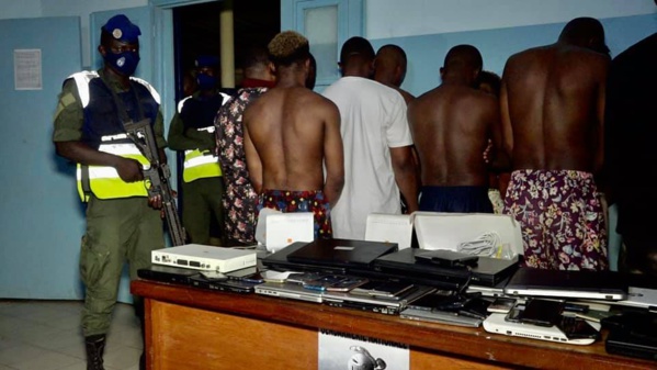 CYBERCRIMINALITÉ : 32 Nigérians arrêtés à Grand Mbao