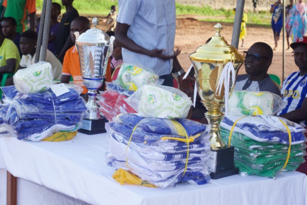 Ziguinchor : Le Seydou Sané parrain du grand tournoi de "l’amitié" (REGARDEZ) Ziguinchor : Le Seydou Sané parrain du grand tournoi de "l’amitié" (REGARDEZ)