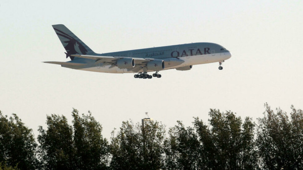 Un avion du Qatar atterrit à Kaboul