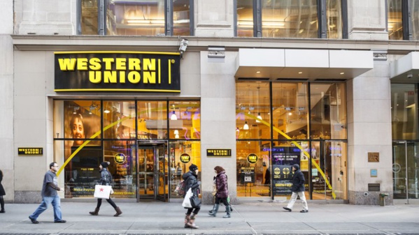 Afghanistan: Le géant des transferts de fonds "Western Union" reprend ses activités