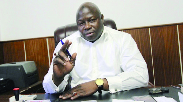 A lui, tous les honneurs : La prison, c’est pour les autres ! A lui, tous les honneurs : La prison, c’est pour les autres !