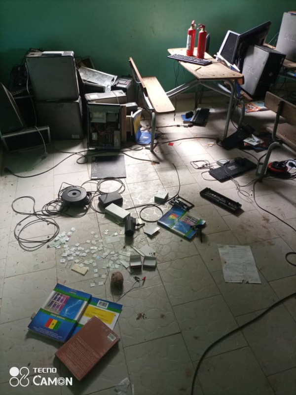 Bignona : La salle informatique du lycée de Tendouck cambriolée Bignona : La salle informatique du lycée de Tendouck cambriolée