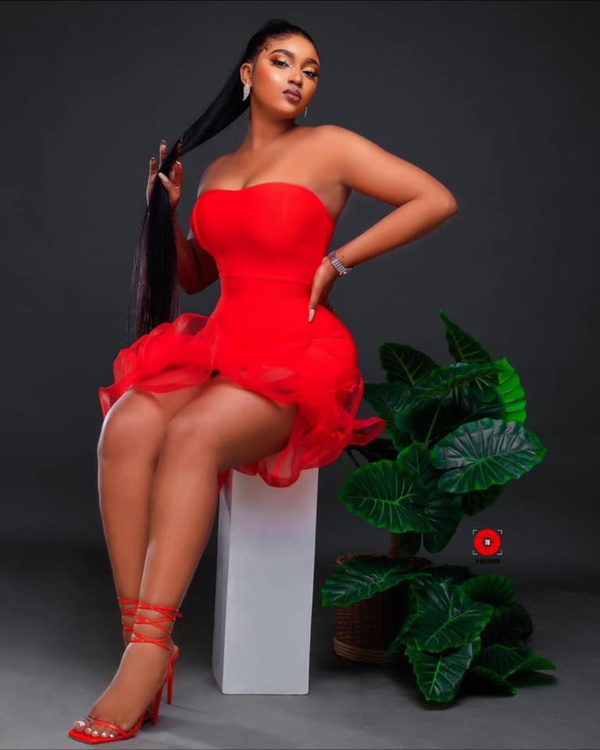 Dieyna Label Queen répond à ses détracteurs Dieyna Label Queen répond à ses détracteurs