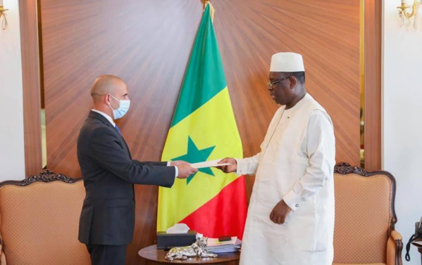 Six diplomates nouvellement accrédités à Dakar présentent leurs lettres de créances Six diplomates nouvellement accrédités à Dakar présentent leurs lettres de créances