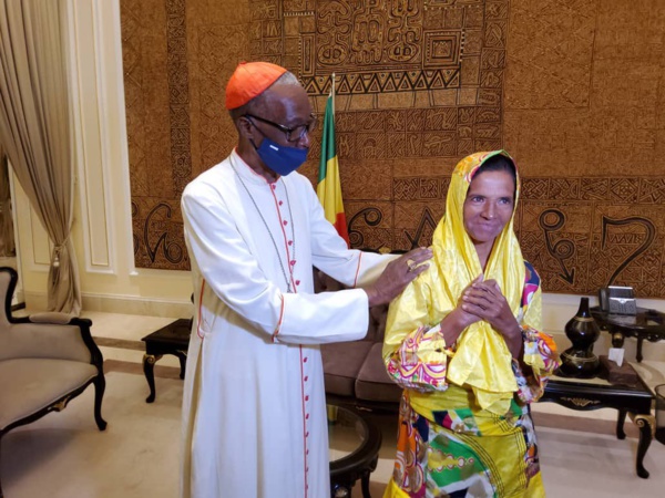 Libération de la religieuse colombienne Gloria Narvaez enlevée en 2017 au Mali Libération de la religieuse colombienne Gloria Narvaez enlevée en 2017 au Mali