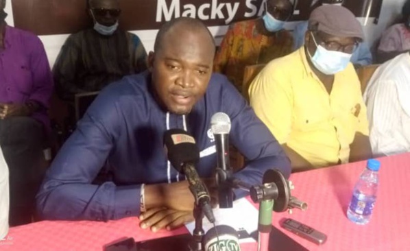 Locales 2022 à Ziguinchor : Ansou Sané, coordinateur du Mouvement "And Liguéyal Sa Gokh" prône pour l'unité de Benno Book Yaakaar Locales 2022 à Ziguinchor : Ansou Sané, coordinateur du Mouvement "And Liguéyal Sa Gokh" prône pour l'unité de Benno Book Yaakaar