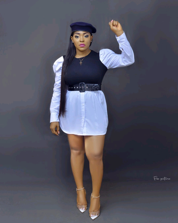 L’actrice Noëlle Kenmoe de la série “Madame et Monsieur” L’actrice Noëlle Kenmoe de la série “Madame et Monsieur”