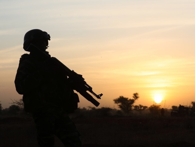 Mali: l’armée française tue une femme pendant une poursuite Mali: l’armée française tue une femme pendant une poursuite