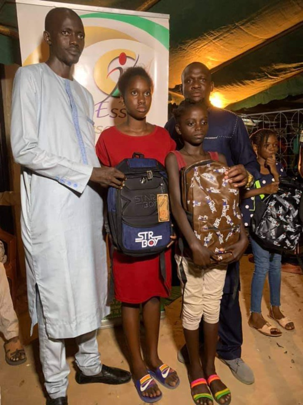 Ziguinchor : les Associations Bolo Diem Kanam et Essor Casamance assurent la scolarité de 200 enfants Ziguinchor : les Associations Bolo Diem Kanam et Essor Casamance assurent la scolarité de 200 enfants