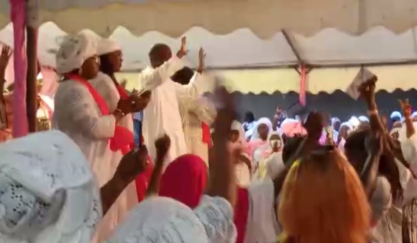 Dieupeul : L'entrée triomphale du candidat de Benno Book Yaakaar, Aboubacar Sedikh Beye dans son fief (REGARDEZ) Dieupeul : L'entrée triomphale du candidat de Benno Book Yaakaar, Aboubacar Sedikh Beye dans son fief (REGARDEZ)