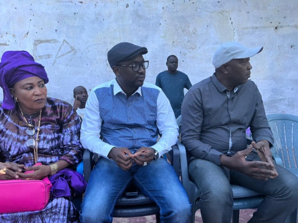 RENTREE SCOLAIRE : Bamba Fall offre 430 kits scolaires à Saint-Louis RENTREE SCOLAIRE : Bamba Fall offre 430 kits scolaires à Saint-Louis