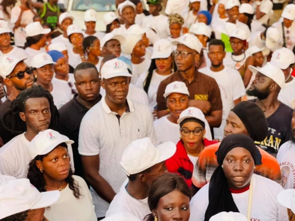 Locales 2022 : La jeunesse de Dalifort "valide" la candidature de Mouhamed Mbengue à travers une grande marche Locales 2022 : La jeunesse de Dalifort "valide" la candidature de Mouhamed Mbengue à travers une grande marche