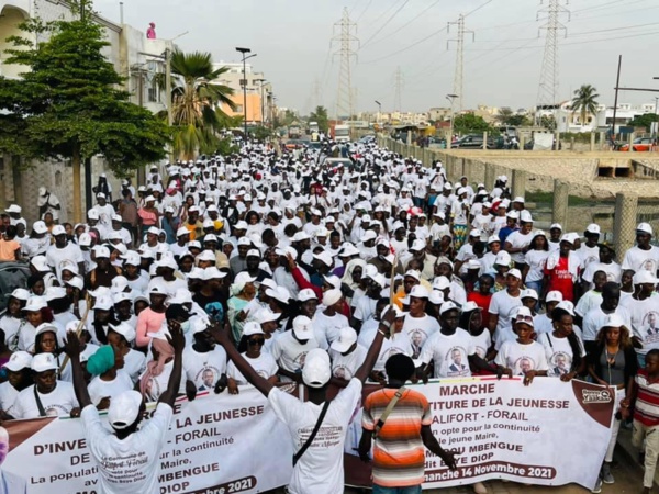 Locales 2022 : La jeunesse de Dalifort "valide" la candidature de Mouhamed Mbengue à travers une grande marche Locales 2022 : La jeunesse de Dalifort "valide" la candidature de Mouhamed Mbengue à travers une grande marche