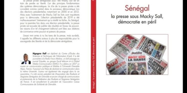 Faussaires de la démocratie! Regard critique sur la presse privée Faussaires de la démocratie! Regard critique sur la presse privée