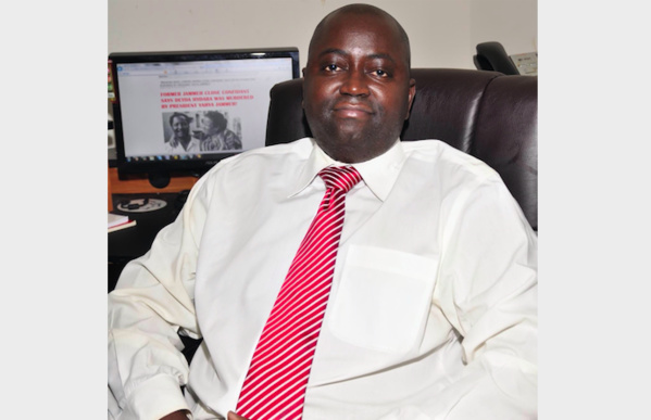 Nécrologie : Décès du célèbre journaliste Gambien Pa Nderry Mbai Nécrologie : Décès du célèbre journaliste Gambien Pa Nderry Mbai