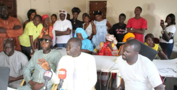 Locales 2022: Ibrahima Sow et ses camarades quittent Pape Diop pour le Rassemblement pour la "Vérité/ Dëgg Moo Woor" Locales 2022: Ibrahima Sow et ses camarades quittent Pape Diop pour le Rassemblement pour la "Vérité/ Dëgg Moo Woor"