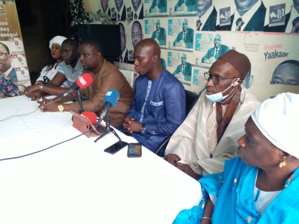 Tripatouillage de la liste de BBY: Un collectif des Apéristes de Biscuiterie annonce un vote sanction et met en garde Macky Tripatouillage de la liste de BBY: Un collectif des Apéristes de Biscuiterie annonce un vote sanction et met en garde Macky