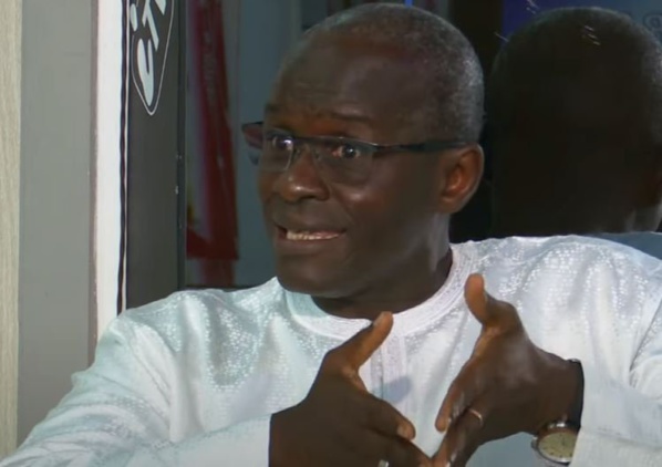 Pr. Ndiogou Sarr  sur le troisième mandat: "La constitution est très claire, Macky Sall..."