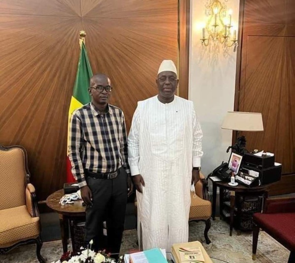 Accueil du "voleur" des documents de Yewwi Askanwi au Palais : Des responsables de l'APR s'indignent Accueil du "voleur" des documents de Yewwi Askanwi au Palais : Des responsables de l'APR s'indignent